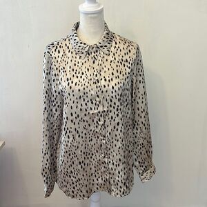 Truth animal print collared long sleeve blouse Size M